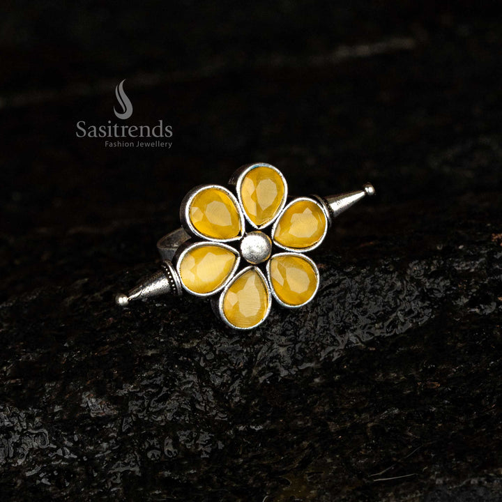 Yellow oxidised adjustable ring with vibrant floral motif - Sasitrends