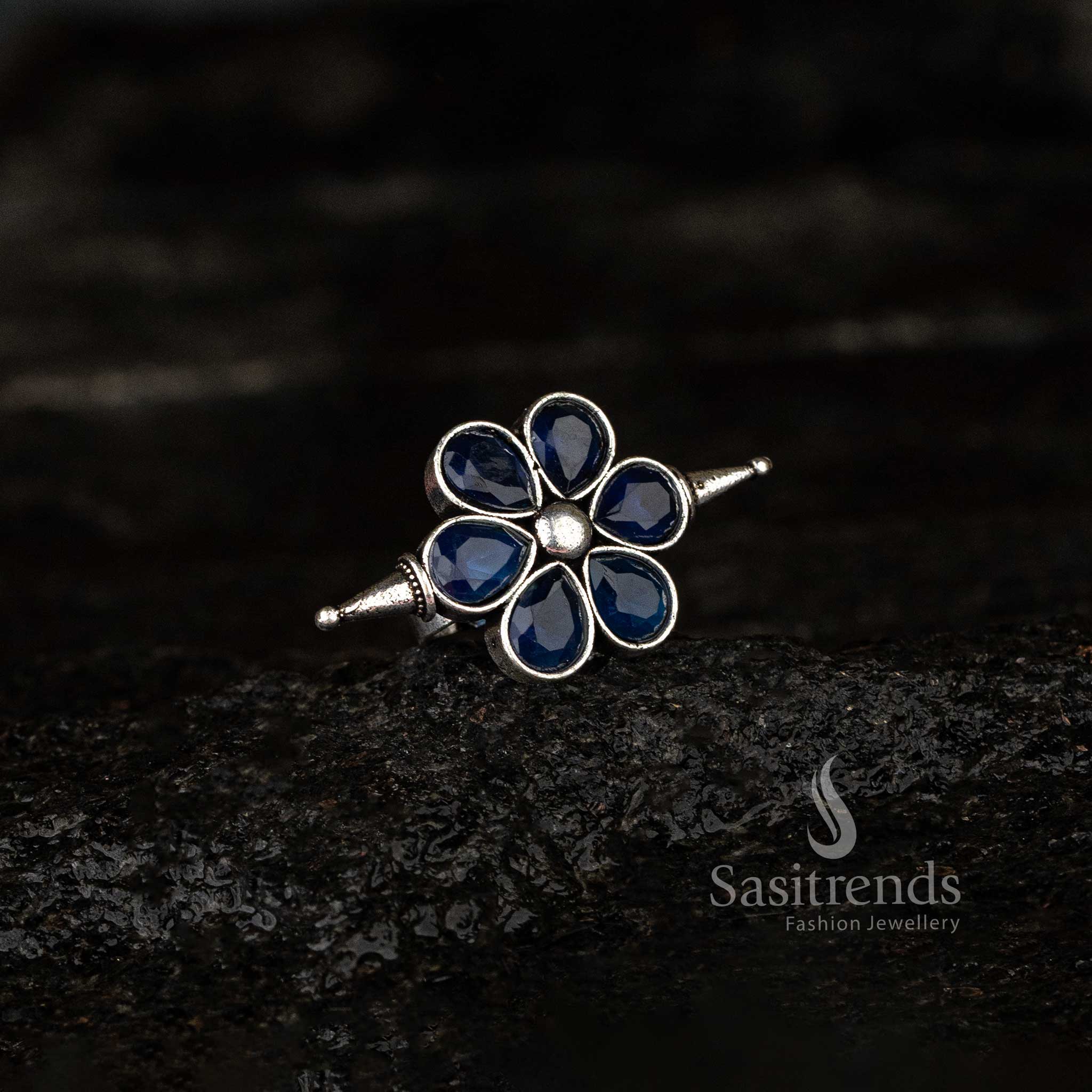 Oxidised floral adjustable ring with blue stones and flower design - Sasitrends