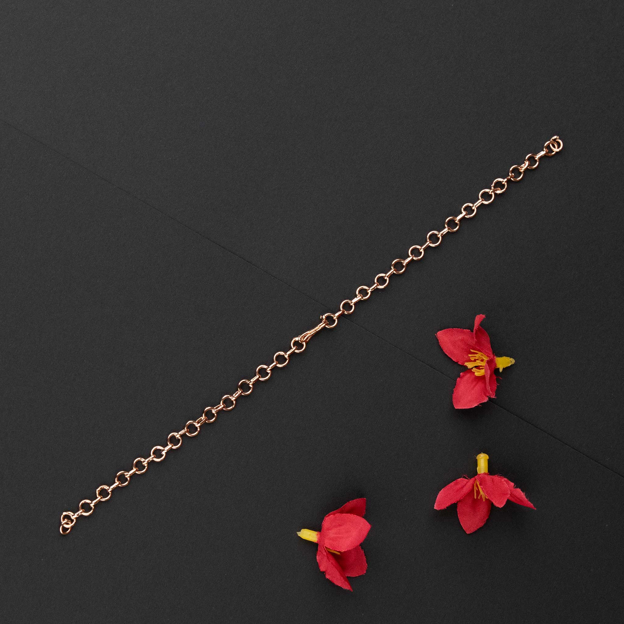 Classy rose gold back chain for necklace extension with a beautiful and refined finish - Sasitrends