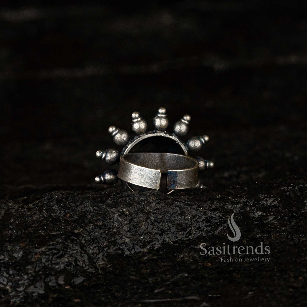 Silver oxidised sunburst adjustable ring with floral design - Sasitrends