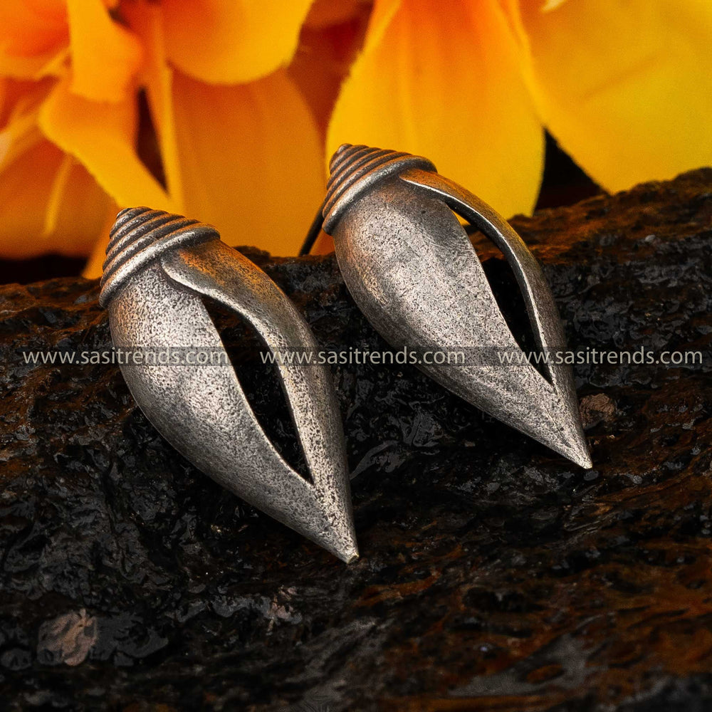 Shankha Stud oxidised Earrings in silver finish for Navarathiri