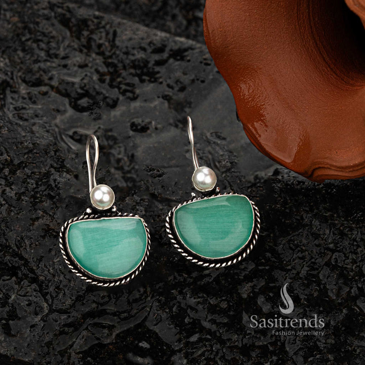 Classic silver-tone earrings with Mint stone and pearl detailing - Sasitrends