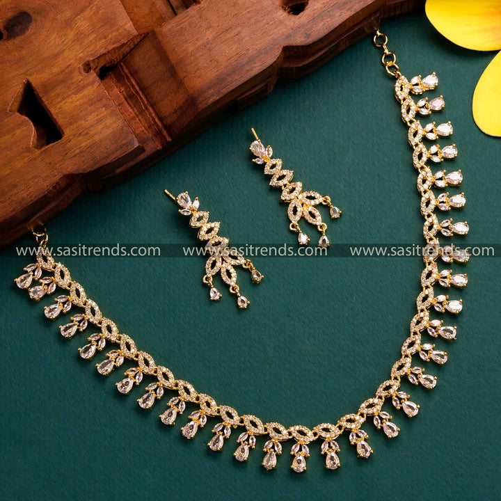 Elegant Indian Necklace with Micro Gold Plating - Perfect for Traditional Outfits 