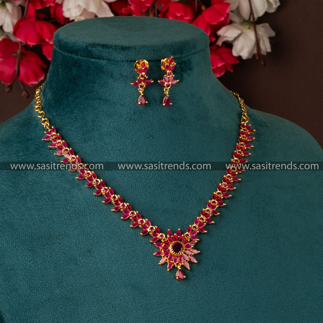 Opulent Gold-Plated Flower Pattern Pendant Jewellery Set with AD Stones