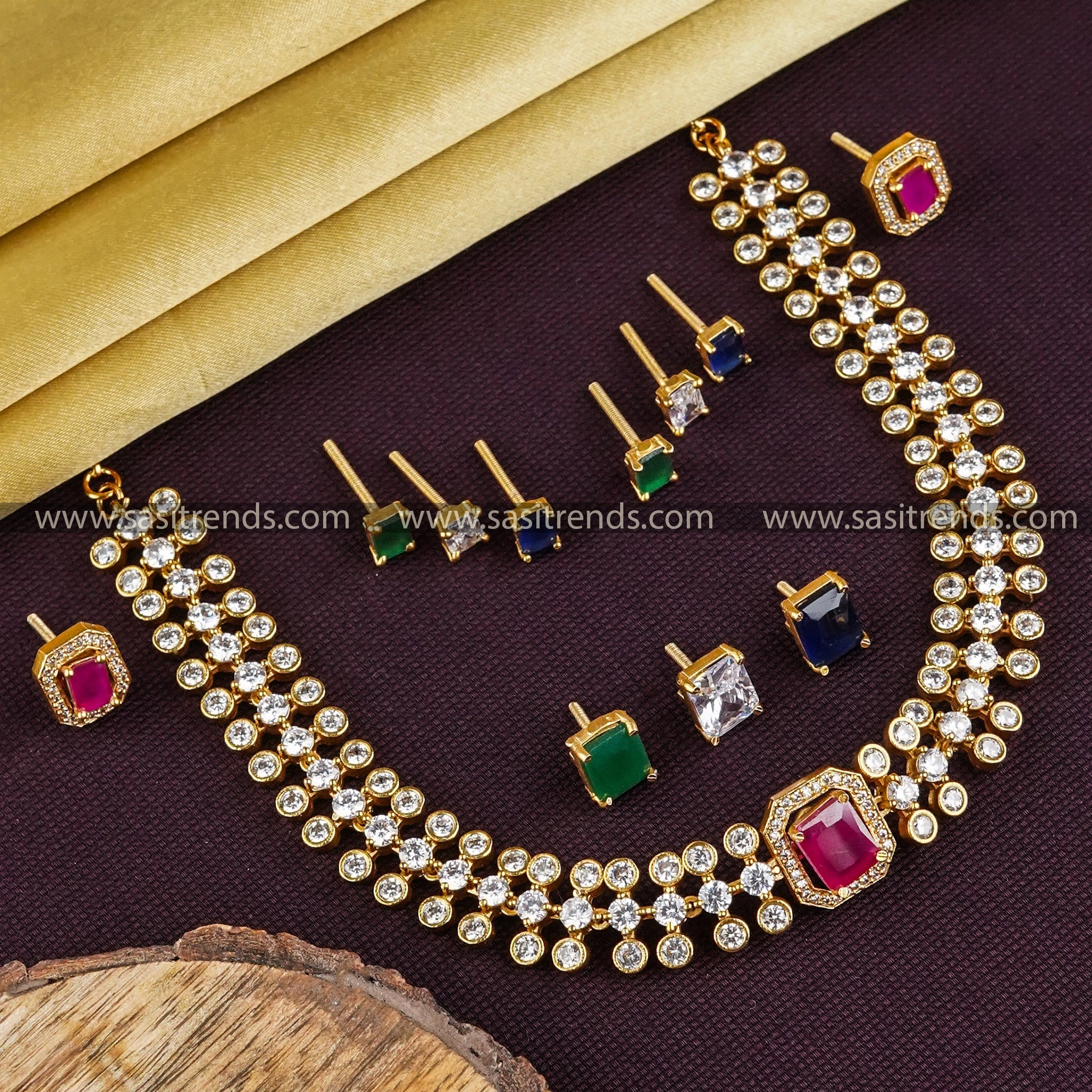 235-DN252 - 18K Gold 'Detachable - 3 In 1' Peacock Diamond Choker Necklace  with Color Stones & South Sea Pearls | Diamond choker necklace, Diamond  choker, Bridal diamond jewellery